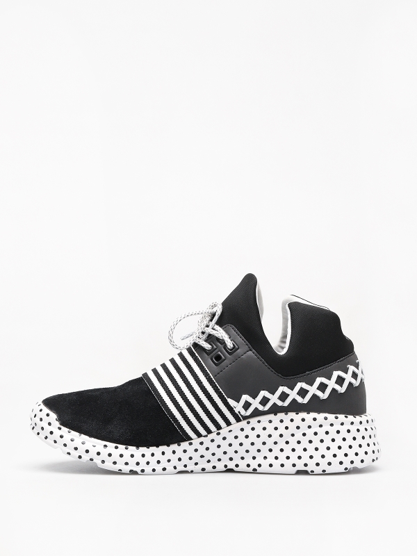 Supra Catori Schuhe Wmn Schwarz/weiß Gepunktet
