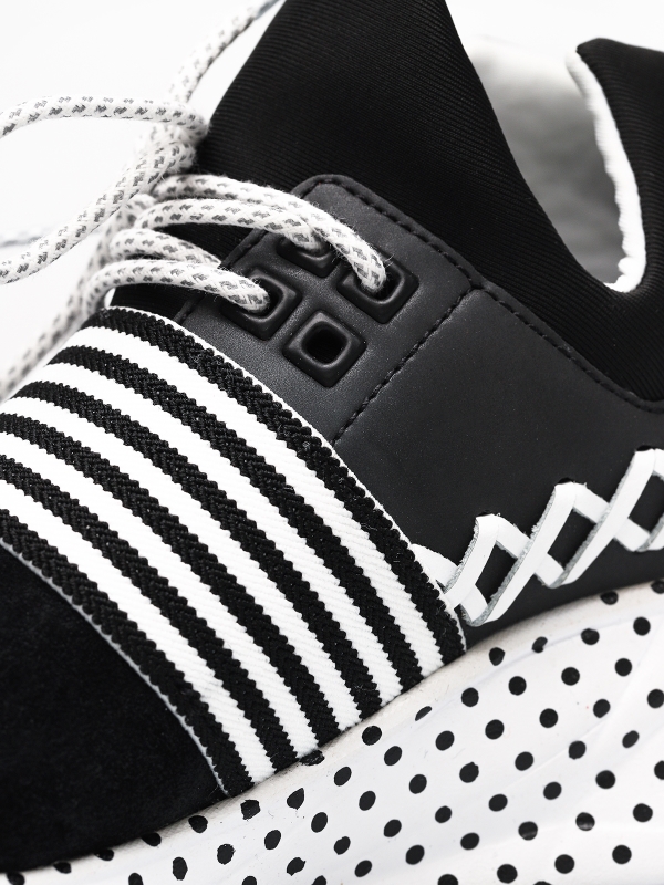 Supra Catori Schuhe Wmn Schwarz/weiß Gepunktet